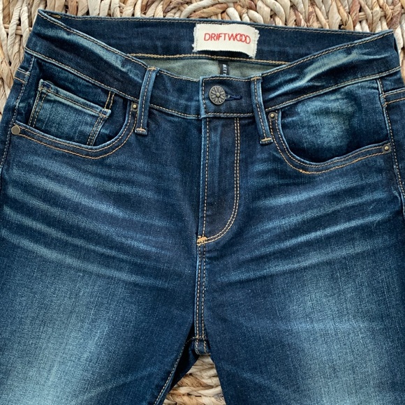 Driftwood Colette Embroidered Cuff Crop Jean - Picture 9 of 13